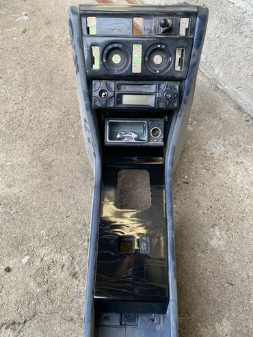 Передние фары: Мерседес w124. 
Запчасти — 1