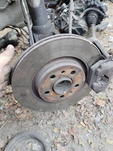 pezo 1: PREDNJI DISKOVI ZA VOLKSWAGEN GOLF 4 | Prednji diskovi Golf 4 Ostali — 1