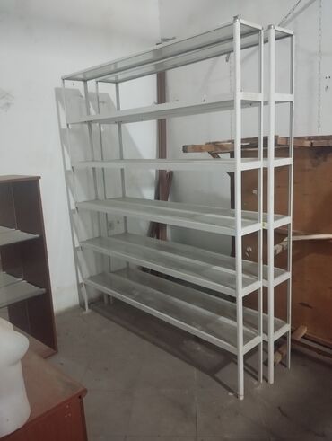 Biznes üçün program təminatı: Metal vitrin rəfi – mağaza və anbar üçün - Karkas: möhkəm metal