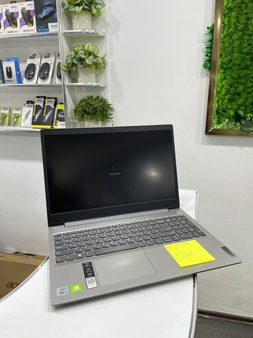 Ноутбуки: Ноутбук, Lenovo, 8 ГБ ОЗУ, Intel Core i3, 15.6 ", Б/у, Для несложных задач, память SSD