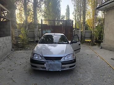 скутер токмок: Toyota Avensis: 2001 г., 1.8 л, Кол менен иштөөчү, Бензин, Седан — 1