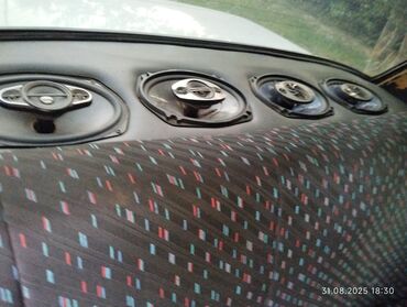 Колонки и сабвуферы: Avtomobillər üçün nəzərdə tutulmuş "JBL" markalı audio sistemi