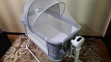 кровать для малыша: Манеж Умная кроватка 2-в-1 для новорождённых Coolbaby, двух уровневая — 3