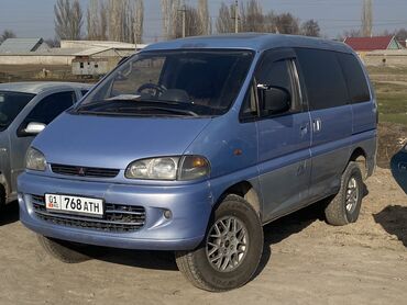 Mitsubishi: Mitsubishi Delica: 1995 г., 2.4 л, Автомат, Газ, Минивэн