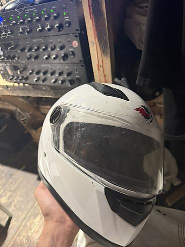 hava motoru: Ağ tam üzlü motosiklet dəbilqəsi - Korpus: aerodinamik formalı, sərt — 2
