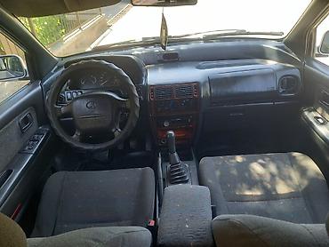 kia clarus: Hyundai Santamo: 2000 г., 2 л, Механика, Бензин, Минивэн — 4
