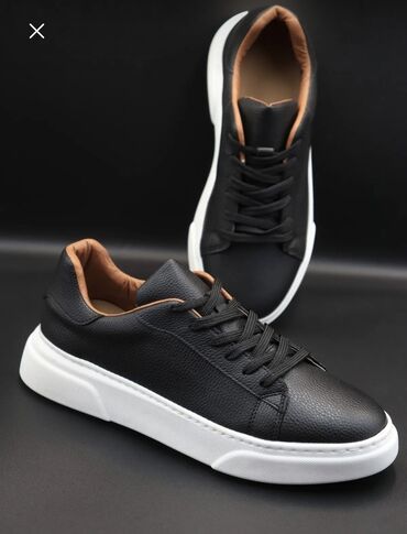 Krasofkalar və idman ayaqqabıları: Başlıq: 🌟 Tam Yeni Trendyol Ayaqqabısı – 41 Ölçü 🌟 Məzmun — 9