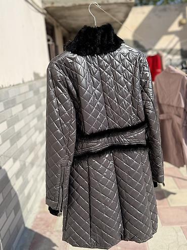 dəst qadın geyimləri: Qadın üst geyimləri dəsti 1) Qara qısa jaket - Model: asimmetrik ön — 5