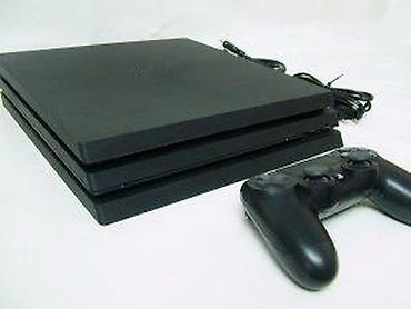 PS4 (Sony Playstation 4): Sony PlayStation 4 Pro (model 7216B), u odličnom stanju. Rezolucija — 16