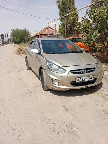 tayota runx: Hyundai Solaris: 2014 г., 1.6 л, Автоматтык, Бензин, Седан