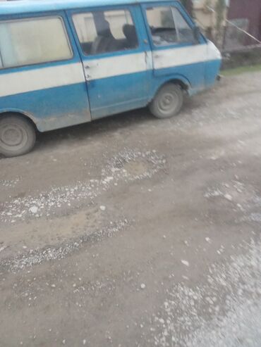 RAF: RAF : 2.5 l | 1989 il Mikroavtobus — 6