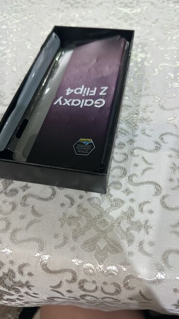 alfa romeo s z r z 3 mt: Samsung Galaxy Z Flip 4, 256 GB