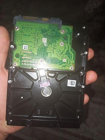 Комплектующие для ПК: Жесткий диск Seagate Barracuda 3.5" Обмен или торг уместен - Модель — 2