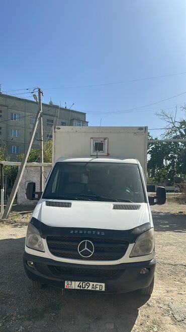 куплю мебел бу: Грузовой фургон Mercedes-Benz Sprinter с изотермическим/фургонным