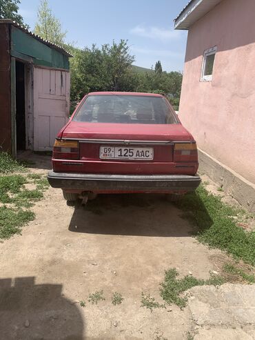 японские авто: Volkswagen Jetta: 1987 г., 1.3 л, Механика, Бензин, Седан