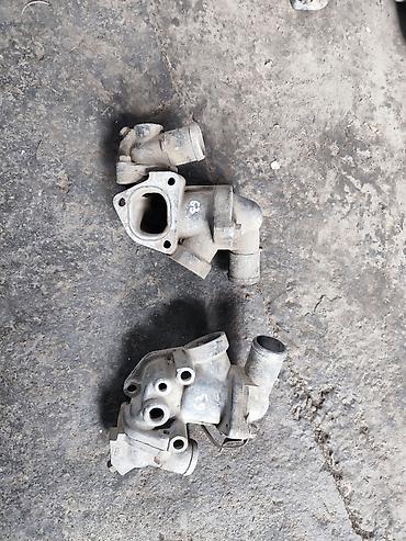 down pipe: Mitsubishi 4G63 корпус термостата, Митсубиси корпус термостата 2.0 — 1