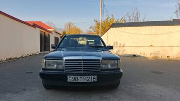 Mercedes-Benz: Mercedes-Benz 190: 2 l | 1989 il Sedan — 6