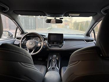 Toyota: Toyota Corolla: 2020 г., 1.8 л, Вариатор, Гибрид, Седан — 11