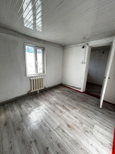 котедж ыссык куль: 50 м², 2 комнаты, Парковка, Забор, огорожен