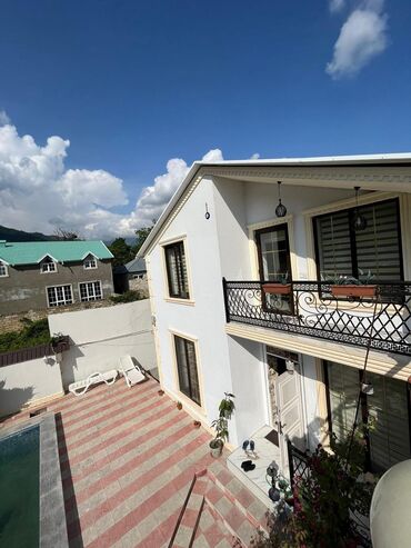 Günlük kirayə evlər: 300 kv. m, 5 otaqlı, Artezian quyusu, Kanalizasiya, Telefon — 21