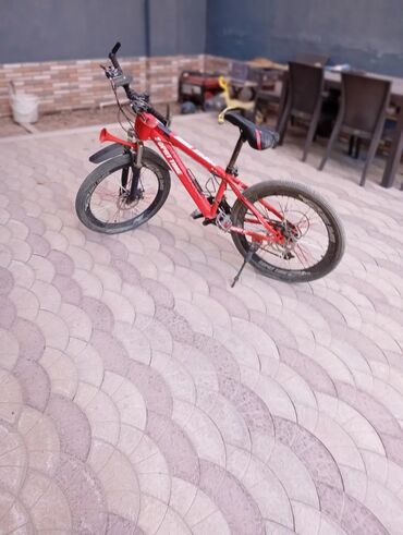 İdman velosipedləri: Dağ velosipedi 26", sürətlərin sayı: 21