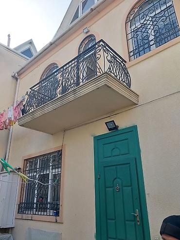 Həyət evləri və villalar: Bakıxanov qəs. 4 otaqlı, 190 kv. m, Orta təmir — 3
