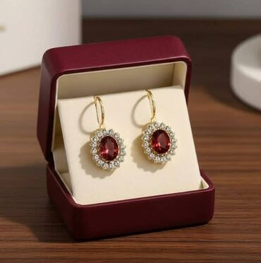 Minđuše: Set minđuša – elegantni modeli sa cirkonima Par 1000 din,dva para 1400 — 26