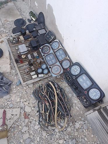 maşın ucun led işıqlar: Sovet dövrü avtomobilləri üçün elektrik və cihaz hissələri dəsti - — 1