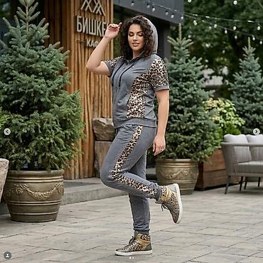 Спортивный костюм, Худи, Турция, Леопардовый принт, 2XL at lalafo.kg Спортивный костюм, Худи, Турция, Леопардовый принт, 2XL
