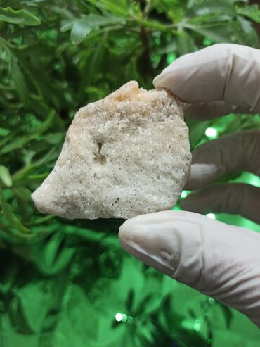 Dekorativ daşlar: İşıq keçirən Təbii Kvars daşı ✨💎 Qiymətlə bağlı maraqlananlar zəhmət — 4