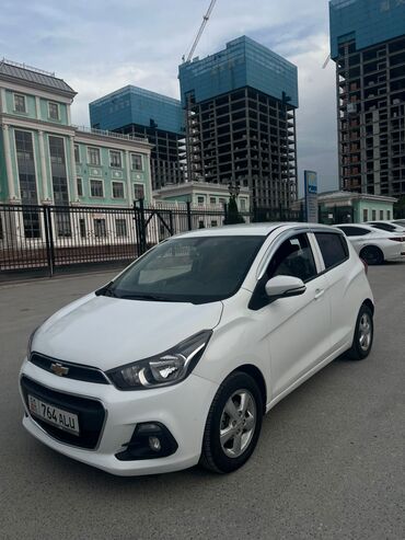 Chevrolet: Chevrolet Spark: 2017 г., 0.1 л, Автомат, Бензин, Хэтчбэк