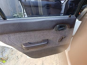 на corolla: Toyota Corolla: 1993 г., 1.6 л, Механика, Бензин, Седан — 7