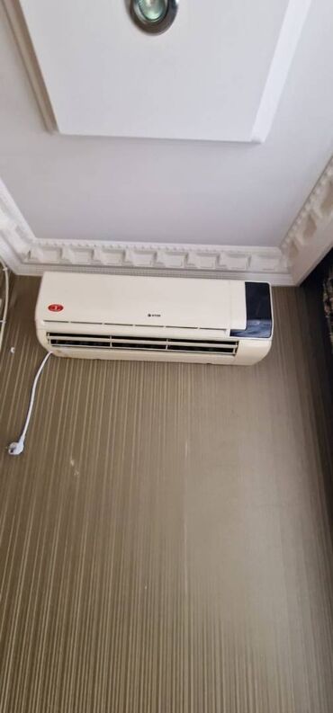 Uzunmüddətli kirayə mənzillər: Dərnəgül metrosuna yaxın,5 mərtəbənin,4-cü mərtəbəsində, 2 otaqlı ev — 6