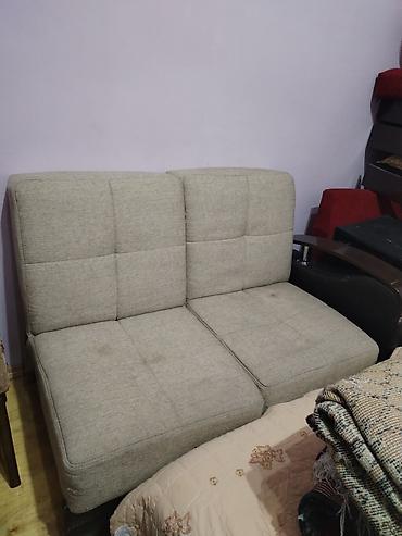 Kreslo satılır iki dene qiymət 90 unvan 28 may qiraqlari sökulu