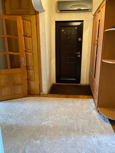 Köhnə tikili: Bakı, Yeni Günəşli Massiv D, 3 otaqlı, Köhnə tikili, 75 kv. m — 10