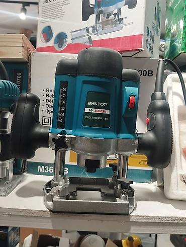 kunc kesen misar: VİKTOR ЭФ-1600ЭК elektrik frezəsi - Güclü şaquli tip freze aparatı — 1