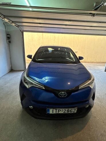 Toyota: Toyota C-HR: 1.8 l. | 2017 έ. SUV/4x4 — 13
