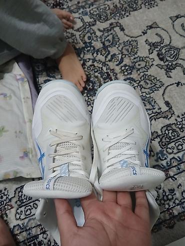 кышкы бут кийим: Эркектердин кроссовкасы, 42.5, Asics, Жаңы, түсү - Ак — 3