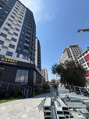 сдается салон: Аренда офисов, 130 м², В жилом комплексе, С отдельным входом, С отдельным сан узлом — 1
