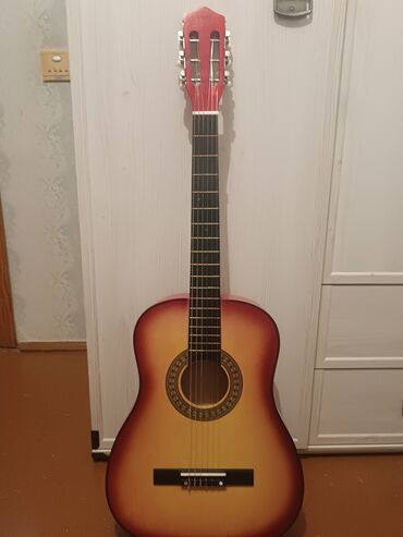 Gitaralar: Klassik gitara, İşlənmiş, Ünvandan götürmə