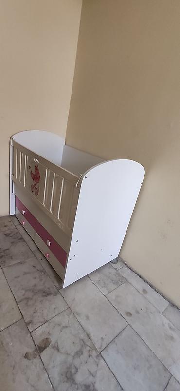 lay lay matras: Uşaq beşiyi – “Ali Bebe” tipli, ağ və açıq çəhrayı rəng kombinasiyalı — 1