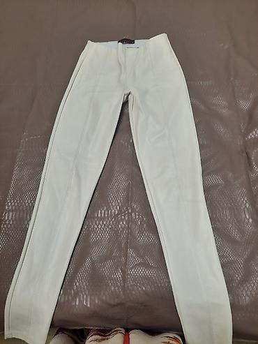 Брюки: Джинсы, штаны под кожу, рубашка. каждая вещь по 400с. состояние — 7