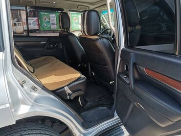 Mitsubishi: Mitsubishi Pajero: 2008 г., 3 л, Автомат, Бензин, Внедорожник — 16