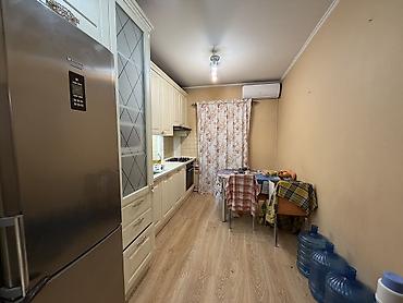 кв 3: 3 комнаты, 63 м², Дордой Плаза ТРЦ 105 серия, 1 этаж — 9