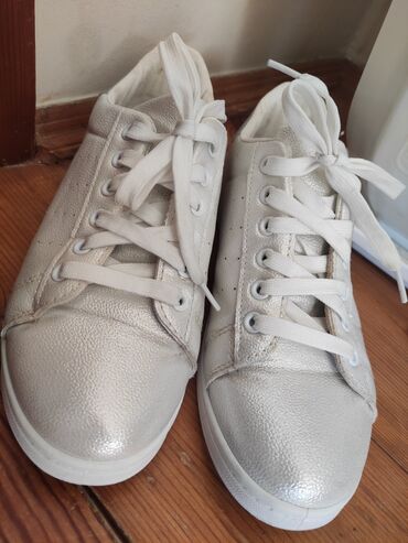 Tuflilər: Tuflilər, Ölçü: 37, rəng - Qırmızı, İşlənmiş — 12