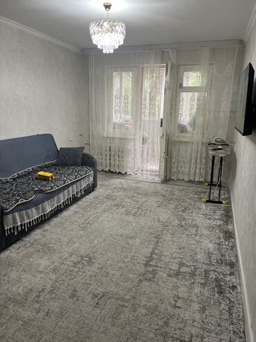 сниму 1 комнатную квартиру в бишкеке: 1 бөлмө, Менчик ээси, Чогуу жашоосу жок, Толугу менен эмереги бар