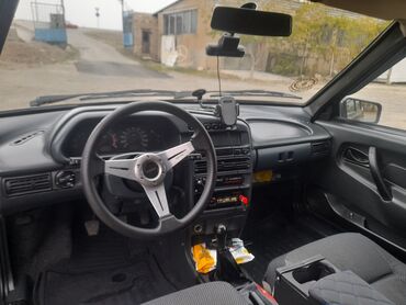 VAZ (LADA): Lada Samara hatchback - Kuzov: 5 qapılı hatchbek, arxa spoyler və — 4