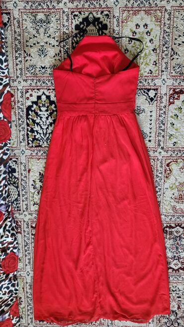 красное платье с открытой спиной: S (EU 36), цвет - Красный, Вечернее