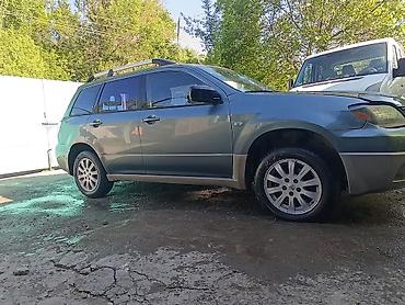 Унаа: Mitsubishi Outlander: 2003 г., 0.2 - engine capacity л, Кол менен иштөөчү, Газ, Кроссовер — 1