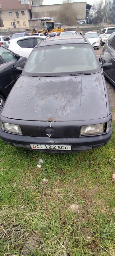 Volkswagen: Volkswagen Passat: 1990 г., 1.8 л, Механика, Бензин, Универсал